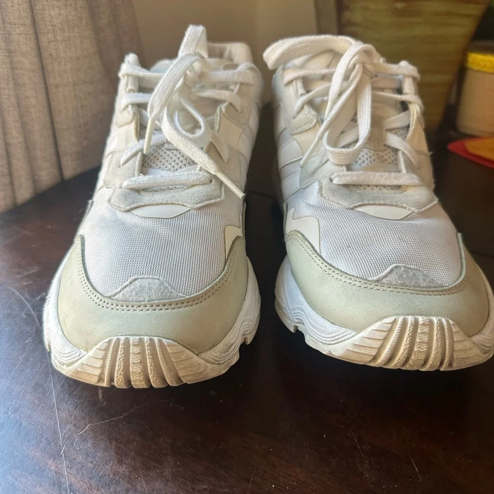 adidas Men's White and Beige Retro Runner Sneakers - Picture 3 of 16